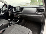 Kia Stonic 1.0 TGDi Drive 100cv. GASOLINA miniatura 16