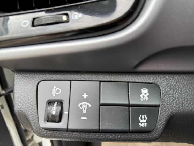 Kia Stonic 1.0 TGDi Drive 100cv. GASOLINA foto 21