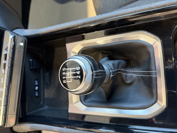 Renault Austral  Evolution Mild Hybrid 140cv. foto 36